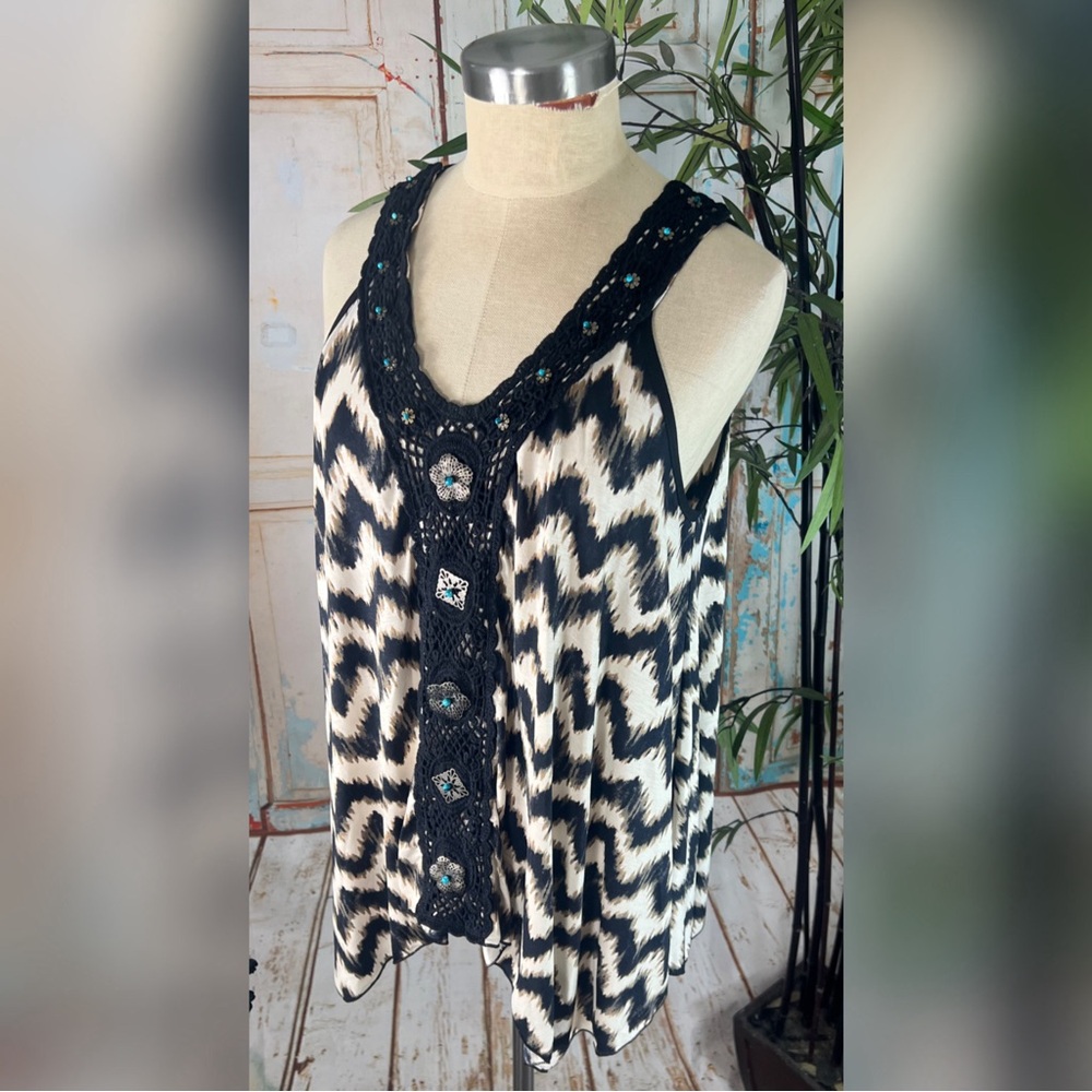 Boston Proper Chevron Crochet Turquoise Embellished Trapeze Top - Picture 3 of 7